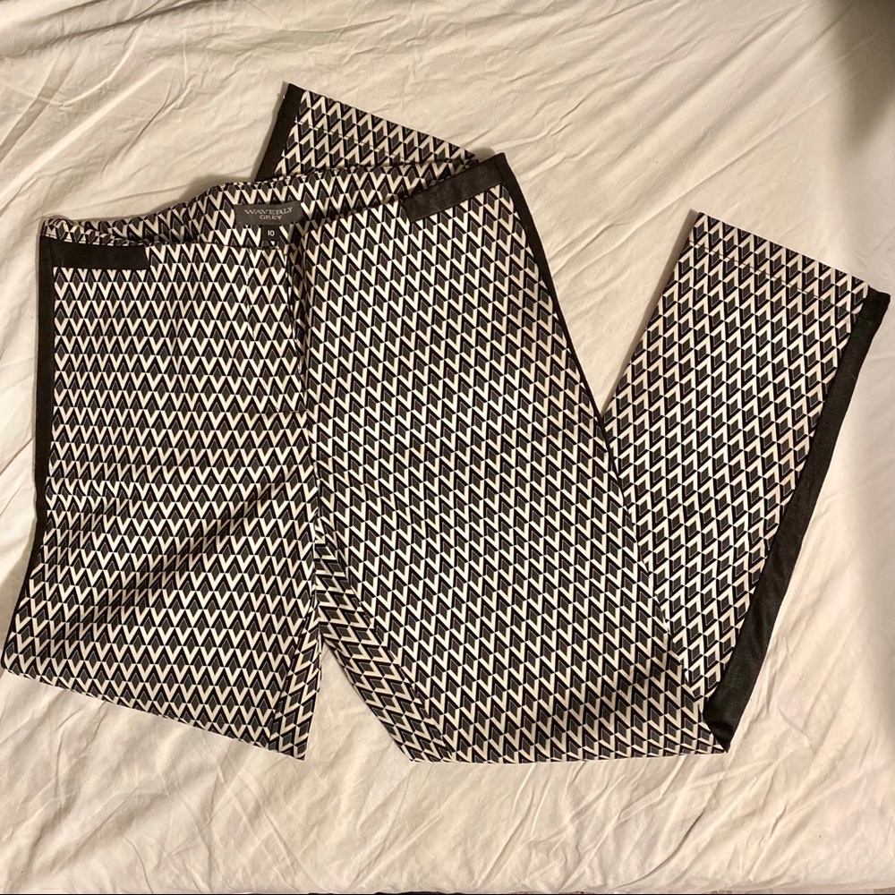 Fun Geo cropped pants